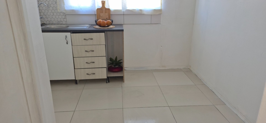 1 Bedroom Property for Sale in Ruyterwacht Western Cape